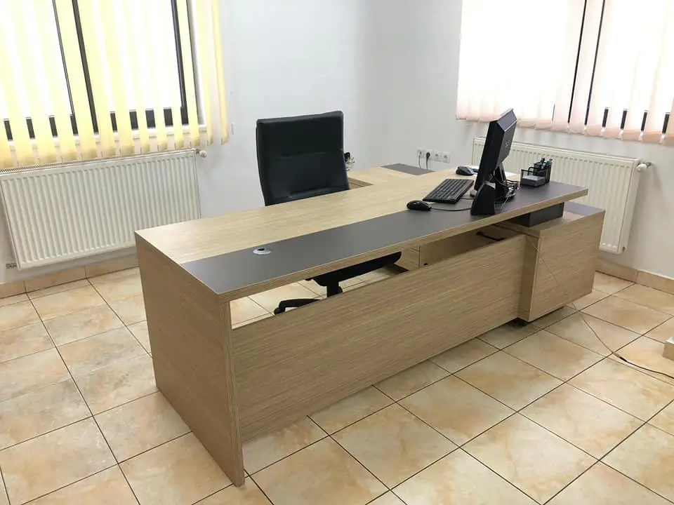 Office 4 — front PAL