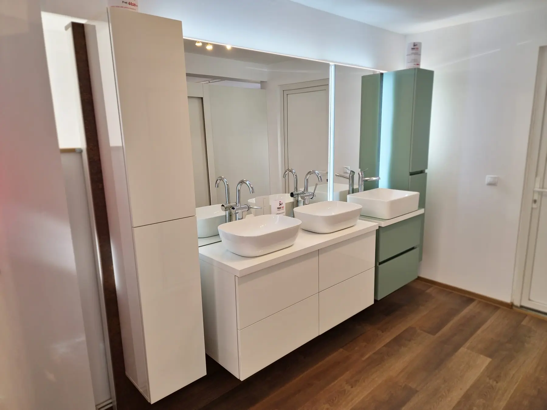 Mobilier Baie MDF Înfoliat Lucios și Mat